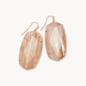 Kendra Scott Faceted Gold Dusted Pink Illusion Danielle Earrings in Rose Gold